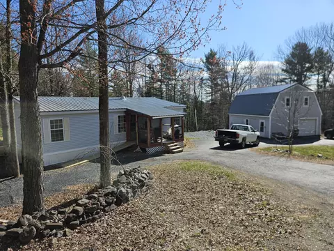 272 N Guilford Rd, Monson, ME 04464