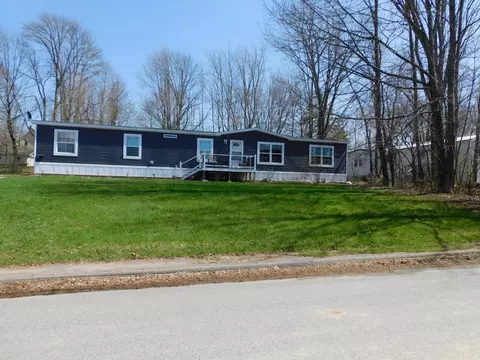 56 Monroe St, Calais, ME 04619 photo 2