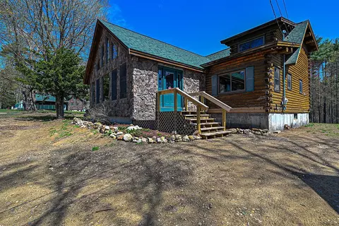 35 Gully Oven Rd, Lebanon, ME 04027