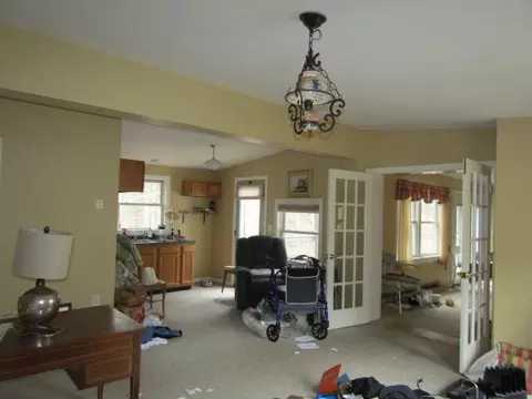 Living - 530 River Rd, Woolwich, ME 04579 photo 4 of 4