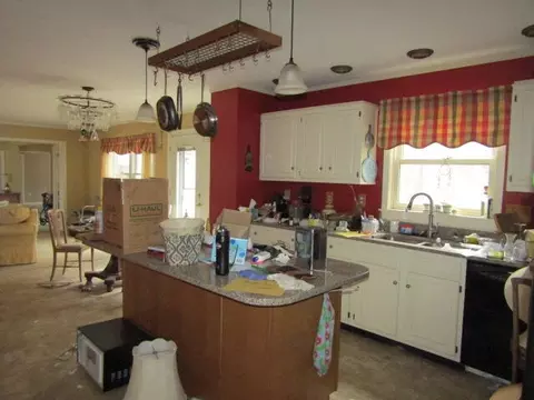 Kitchen - 530 River Rd, Woolwich, ME 04579 photo 1 of 3