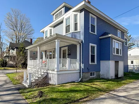 374 Center St, Bangor, ME 04401