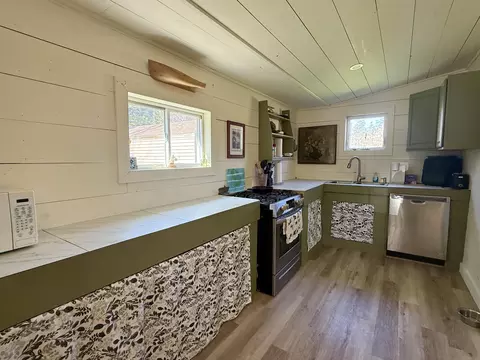 Kitchen - 29 Hidden Dr, Vinalhaven, ME 04863 photo 1 of 1