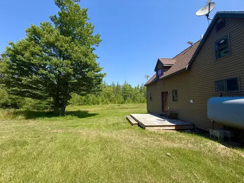 Exterior - 29 Hidden Dr, Vinalhaven, ME 04863 photo 6 of 16