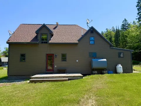 Exterior - 29 Hidden Dr, Vinalhaven, ME 04863 photo 10 of 16