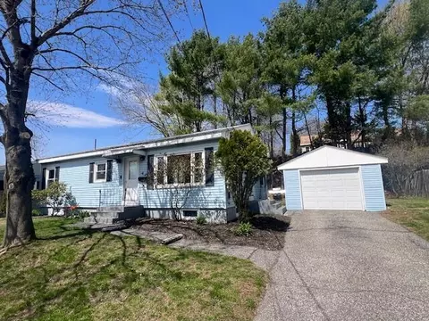48 Dumont Ave, Lewiston, ME 04240