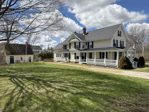 129 Main St, Houlton, ME 04730