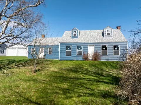 225 County Rd, Lubec, ME 04652