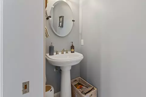 Bath - 38 Richards Way, Saco, ME 04072 photo 1 of 5