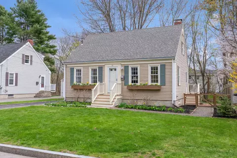 25 Hall St, Portland, ME 04103