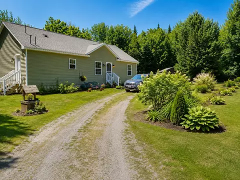 461 Four Mile Square Rd, Anson, ME 04911