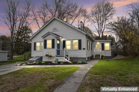 34 Dartmouth St, Biddeford, ME 04005