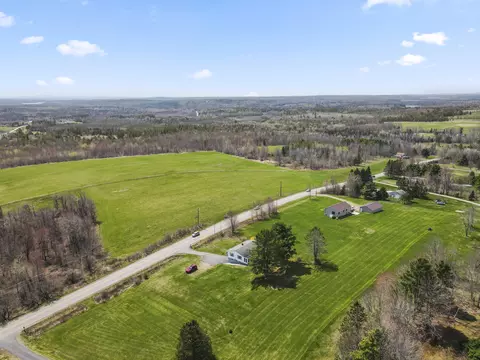 187 Ripley Rd, Dexter, ME 04930