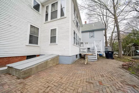 59 Wing St, Bangor, ME 04401