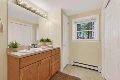 Bath - 42 Forest Ave, Windham, ME 04062 photo 1 of 3