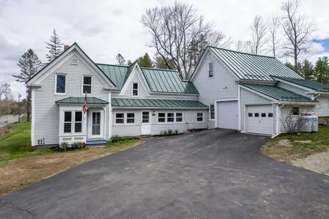 306 Pond Rd, Mount Vernon, ME 04352