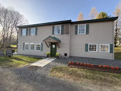 16 N Main St, Guilford, ME 04443