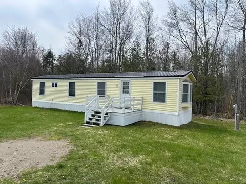 1 Hammond Dr, Belfast, ME 04915