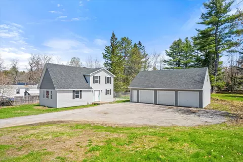 193 Main St, Milford, ME 04461
