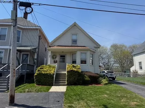 86 Arcadia St, Portland, ME 04103