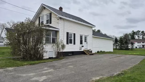 73 Halifax St, Winslow, ME 04901