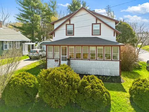 157 Riverside Dr, Augusta, ME 04330