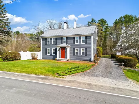 1023 Pond Rd, Sidney, ME 04330
