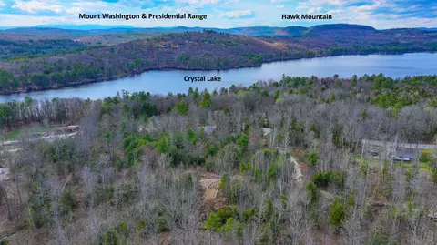 12 Village Hts, Harrison, ME 04040