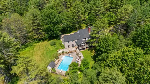 531 Ledge Rd, Yarmouth, ME 04096