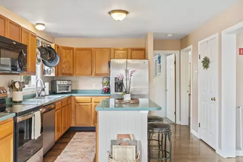 Kitchen - 7 Bickford Ave, Brunswick, ME 04011 photo 1 of 4