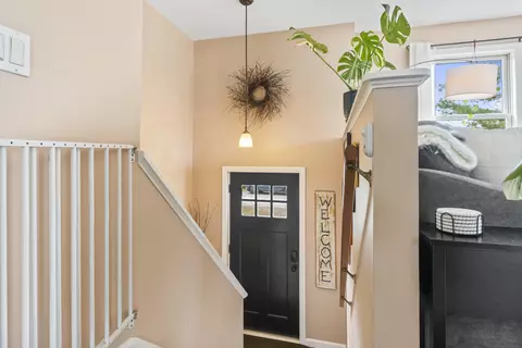Entry Way - 7 Bickford Ave, Brunswick, ME 04011 photo 1 of 3