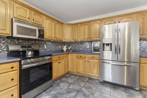 Kitchen - 6 Sugar Woods Way, Saco, ME 04072 photo 3 of 7