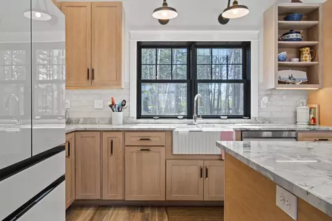 Kitchen - 34 Eider Rd, Harpswell, ME 04079 photo 7 of 12