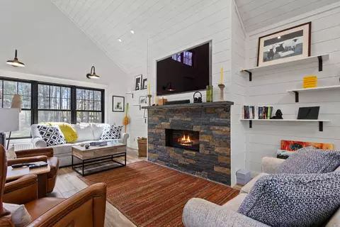 Living - 34 Eider Rd, Harpswell, ME 04079 photo 1 of 11