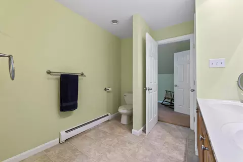 Bath - 47 Double M Ln, Woolwich, ME 04579 photo 4 of 6