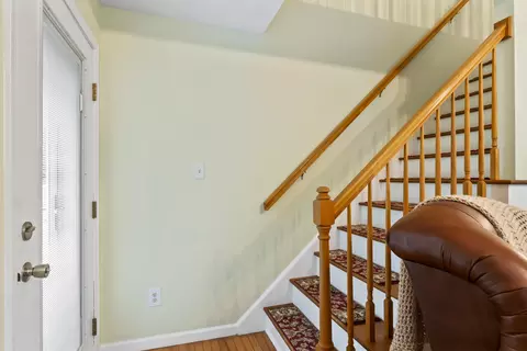 Entry Way - 47 Double M Ln, Woolwich, ME 04579 photo 3 of 7