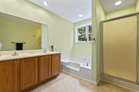 Bath - 47 Double M Ln, Woolwich, ME 04579 photo 5 of 6