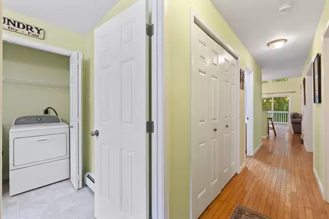 Entry Way - 47 Double M Ln, Woolwich, ME 04579 photo 2 of 7
