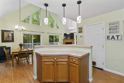 Kitchen - 47 Double M Ln, Woolwich, ME 04579 photo 2 of 6