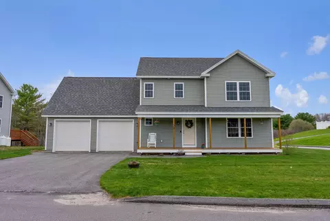 26 Stillwater Dr #34, Westbrook, ME 04092