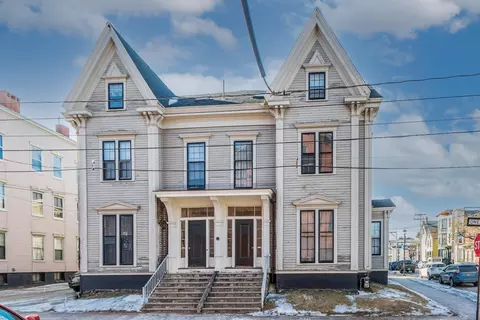 126 Winter St #3, Portland, ME 04102