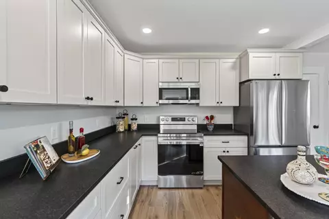 Kitchen - 6 Dolley Farm Rd #3, Windham, ME 04062 photo 1 of 3