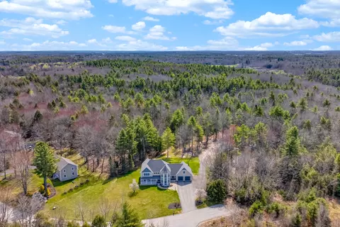 18 Laurel Ridge Rd, Scarborough, ME 04074