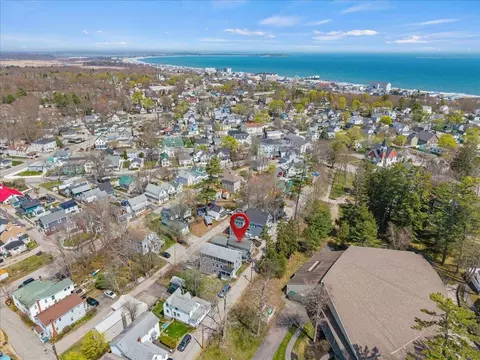 22 Wesley Ave, Old Orchard Beach, ME 04064