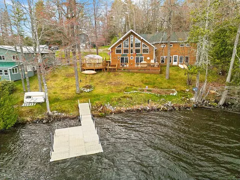 55 Stedman Ln W, Hartland, ME 04943