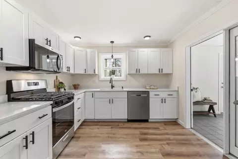 Kitchen - 64 Pope Rd, Windham, ME 04062 photo 3 of 3