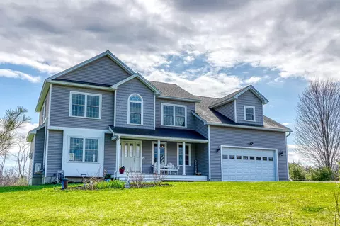 24 Royale Dr, Sidney, ME 04330