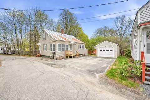 Exterior - 2 Grove Ct, Waterville, ME 04901 photo 2 of 6