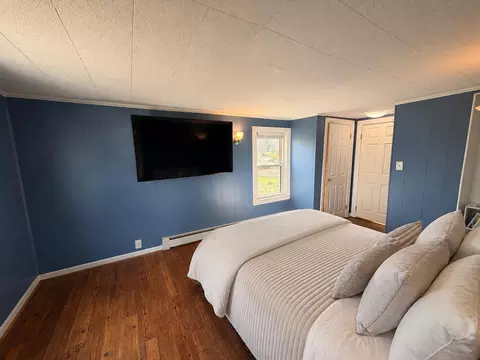 Bedroom - 402 Roosevelt Trl, Windham, ME 04062 photo 2 of 2