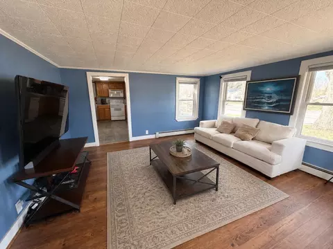 Living - 402 Roosevelt Trl, Windham, ME 04062 photo 1 of 3